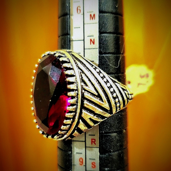 Huge,Super-Chunky, Dark Red, Faceted CZ Ring.The Setting Has A Beautiful Design. - Picture 4 of 4